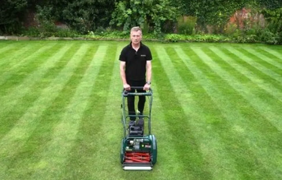 Allett Kensington 14 Briggs & Stratton Cylindergräsklippare