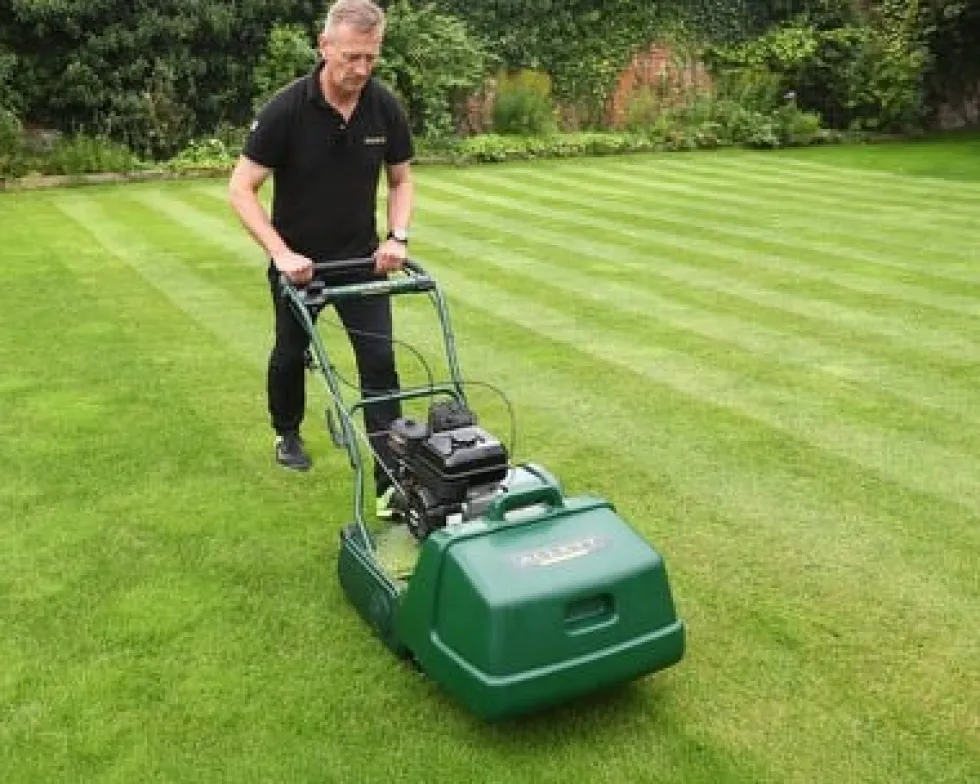 Allett Kensington 17 Briggs & Stratton Cylindergräsklippare