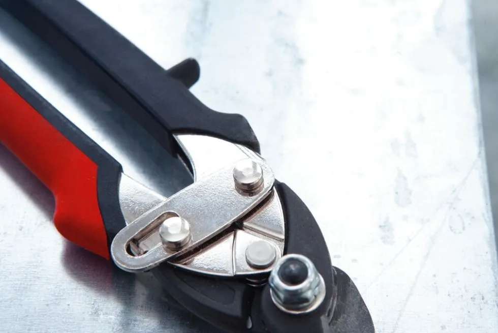 Bessey Multisnip kompakt fasonsax