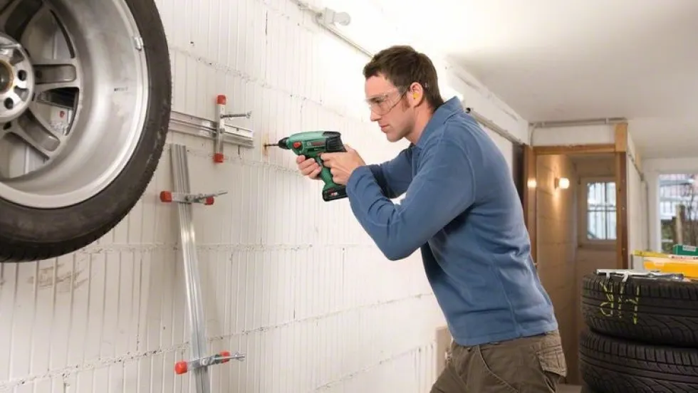 Bosch Borrhammare Uneo Maxx 18V med 1x2,5Ah batteri & laddare