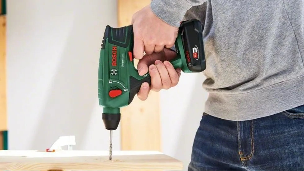 Bosch Borrhammare Uneo Maxx 18V + Adapter utan batteri & laddare
