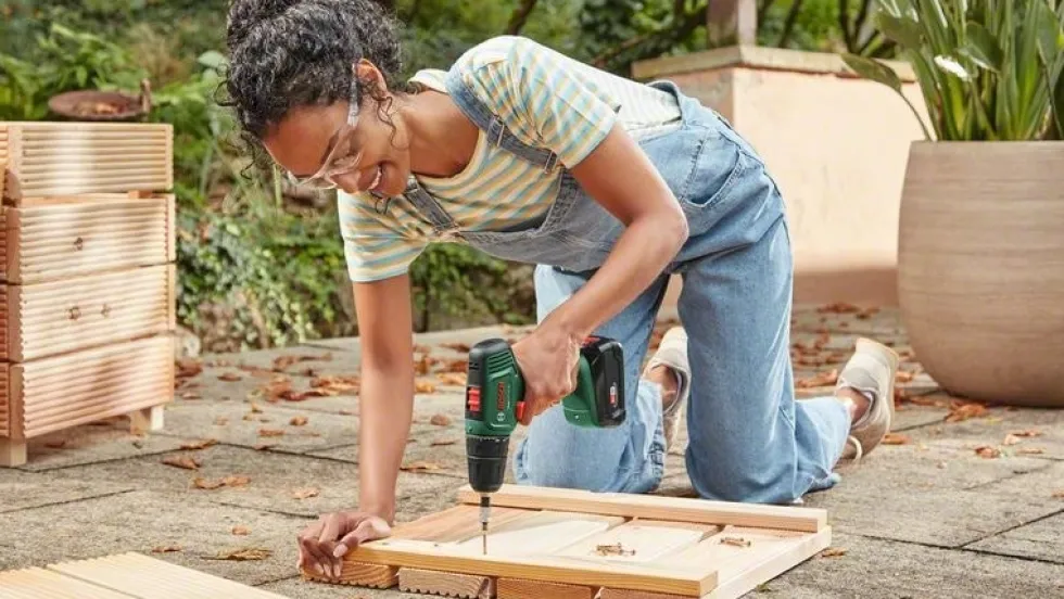 Bosch Borrskruvdragare18V-40 med 1x2Ah batteri & laddare