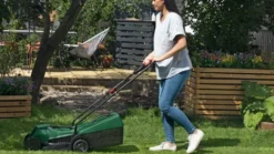 Bosch Gräsklippare Easymover 18V-32 med 1x4Ah batteri & laddare