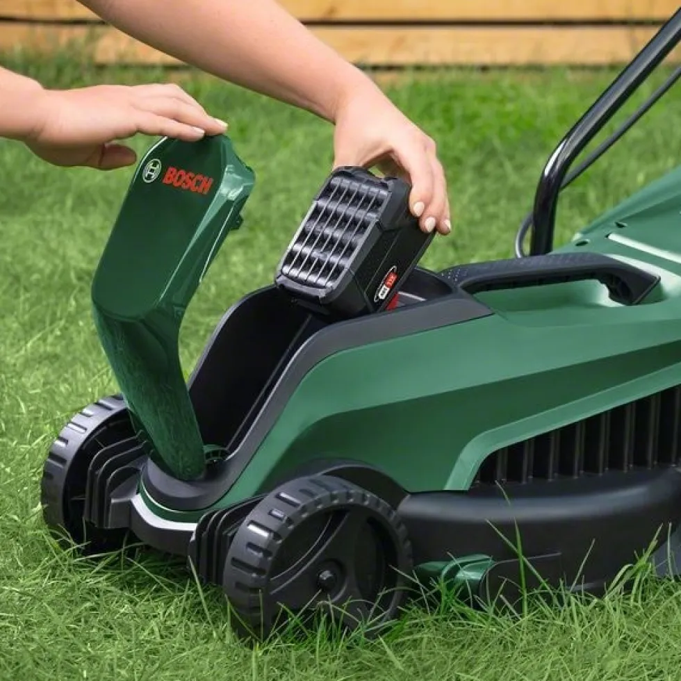 Bosch Gräsklippare Easymover 18V-32 med 1x4Ah batteri & laddare