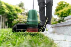 Bosch Grästrimmer Easygrasscut 18V-230 med 1x2Ah batteri & laddare