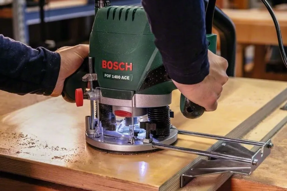 Bosch Handöverfräs POF 1400 ACE