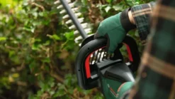 Bosch Häcksax ADV 36V-65-28 utan batteri & laddare
