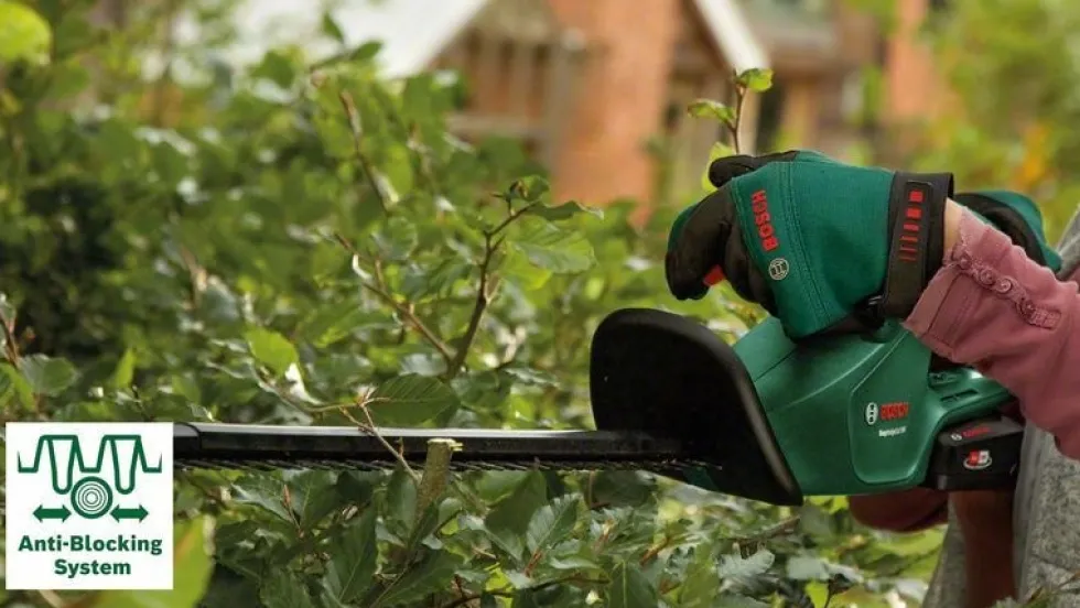 Bosch Häcksax Easyhedgecut 18V-45 utan batteri & laddare