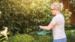 Bosch Häcksax Easyhedgecut 18V-45 utan batteri & laddare