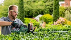 Bosch Häcksax Universalhedgecut 50