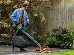Bosch Lövblås UniversalGardenTidy 3000