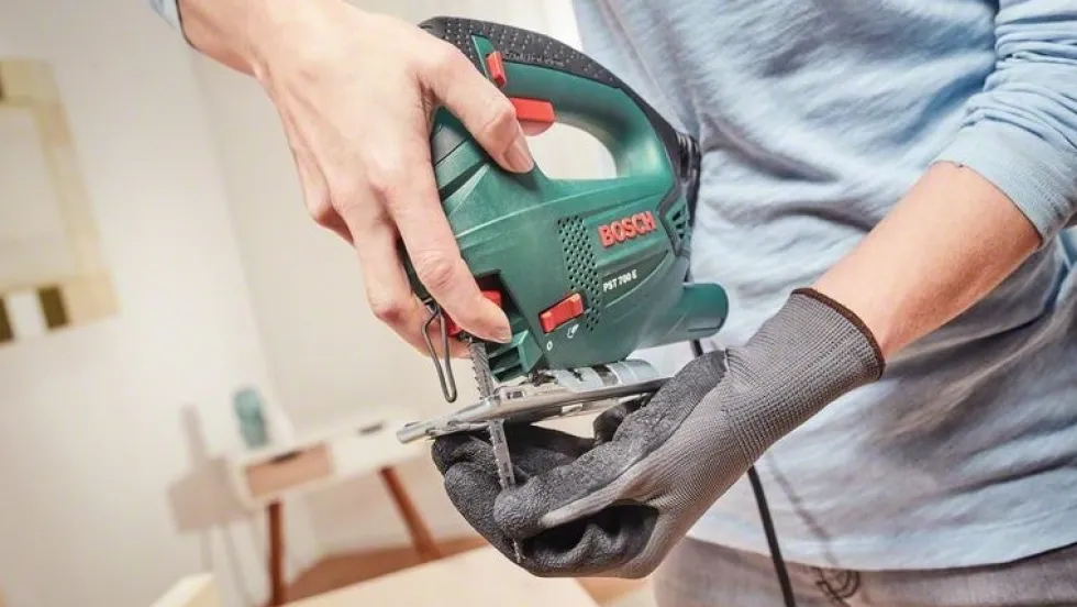 Bosch Sticksåg PST 700 E CT