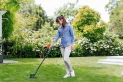 Bosch Trimmer Easygrasscut 18V-26 med 1x2,5Ah batteri & laddare