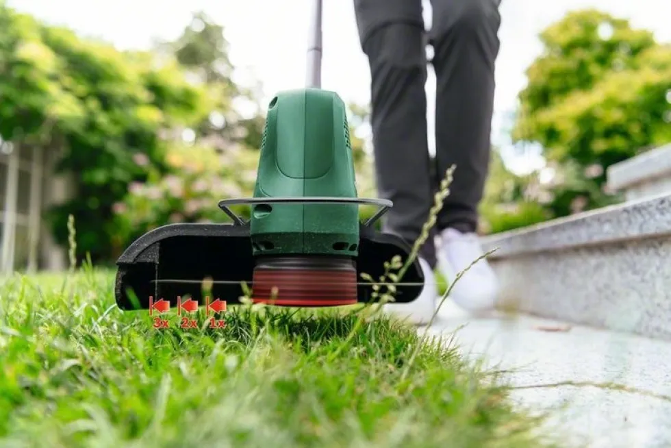 Bosch Trimmer Easygrasscut 18V-26 utan batteri & laddare