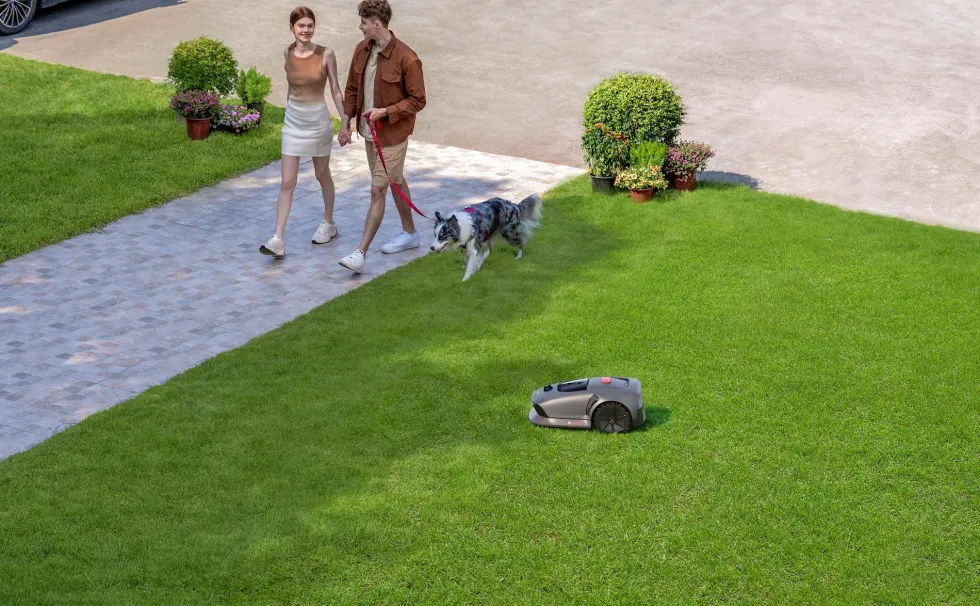 Dreame Mova M600 Robotgräsklippare