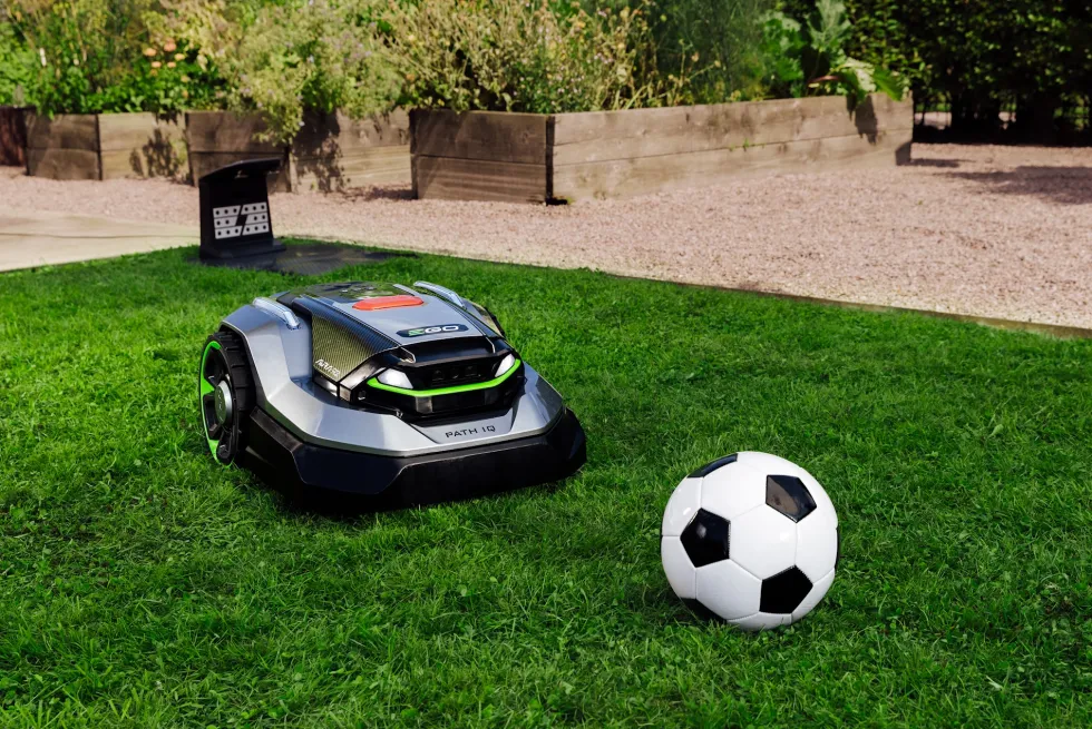 EGO RMR6000E AURA-R2 Robotgräsklippare