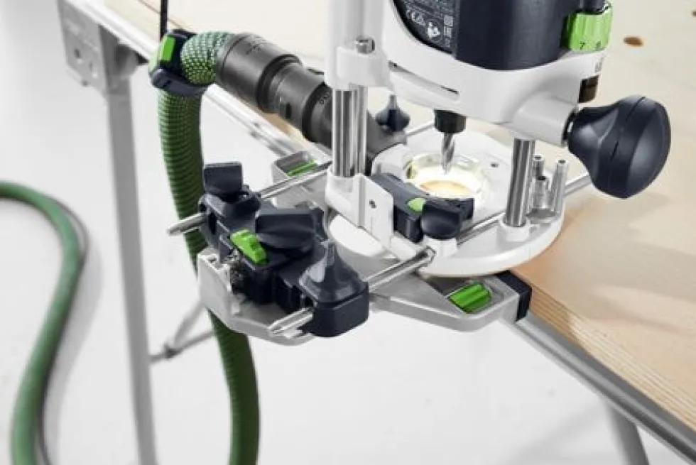 Festool Handöverfräs OF 1010 REBQ-Plus med ljusmodul LM-OF 1010 R