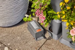 Gardena NatureUp! Utökat bevattningsset - vattenbehållare och pump