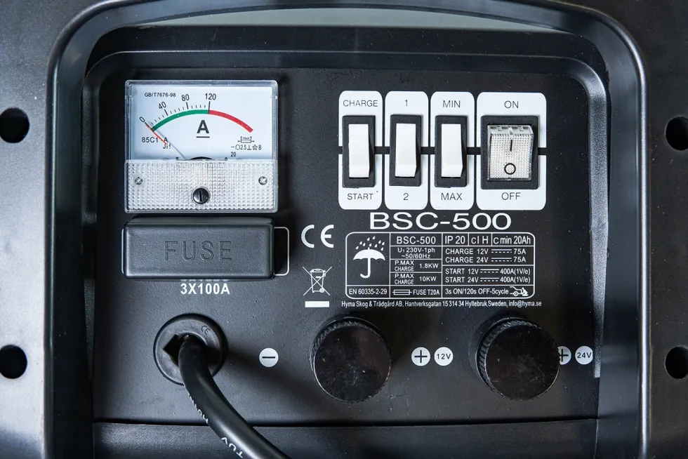 Hawk Batteriladdare BSC-500 12/24V 50A