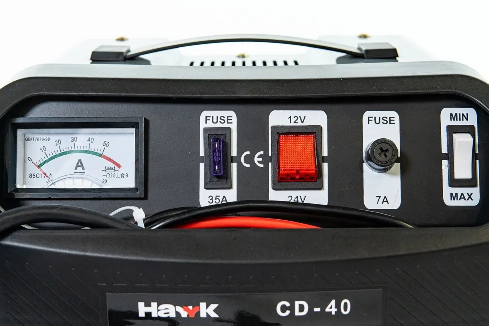 Hawk Batteriladdare CD-40 12/24V 25A