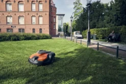 Husqvarna Automower® 520 EPOS® Robotgräsklippare
