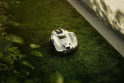 Husqvarna Automower® 405VE Nera Robotgräsklippare