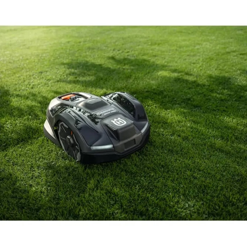 Husqvarna Automower® 405XE NERA Robotgräsklippare med slinglös teknik