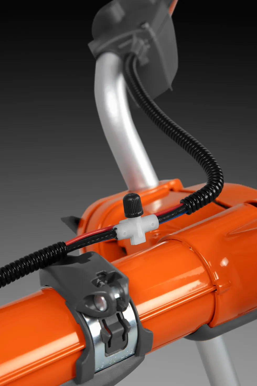 Husqvarna 555 FX Röjsåg