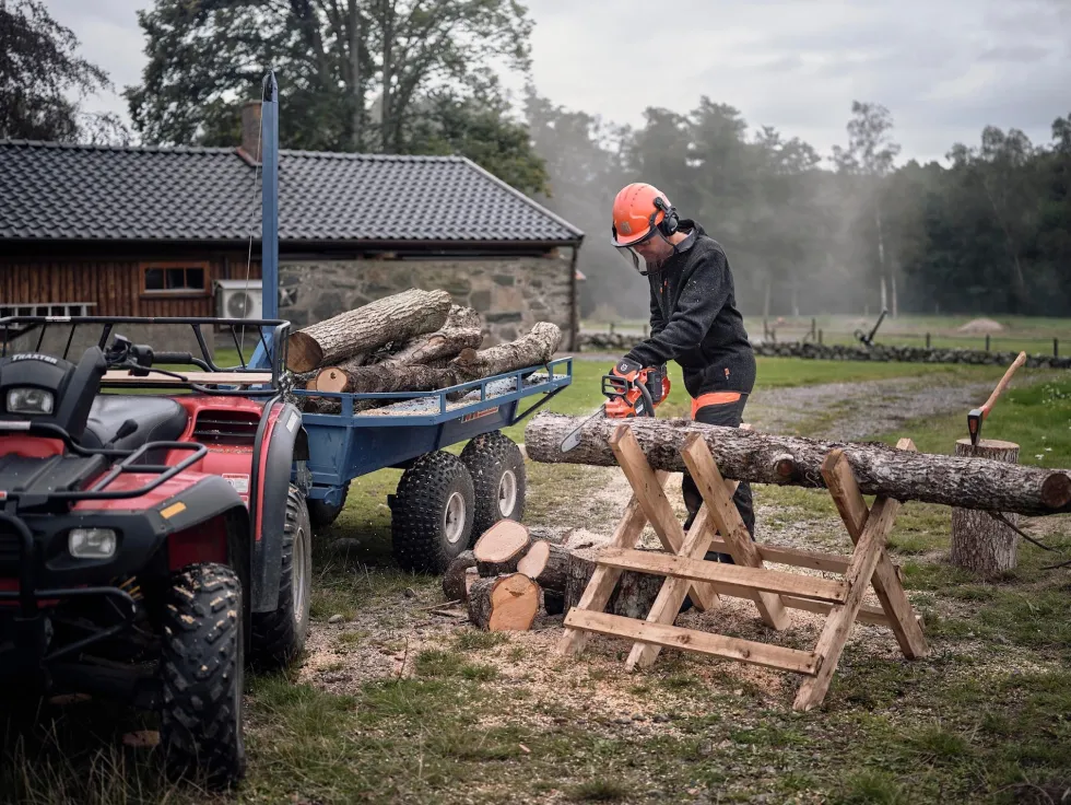 Husqvarna 435i Batterimotorsåg 14″ – utan batteri och laddare