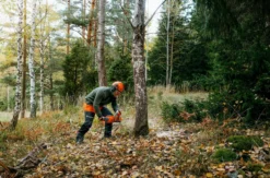 Husqvarna 435i Batterimotorsåg 14″ – utan batteri och laddare
