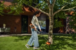 Husqvarna 215iL Batteritrimmer Plus