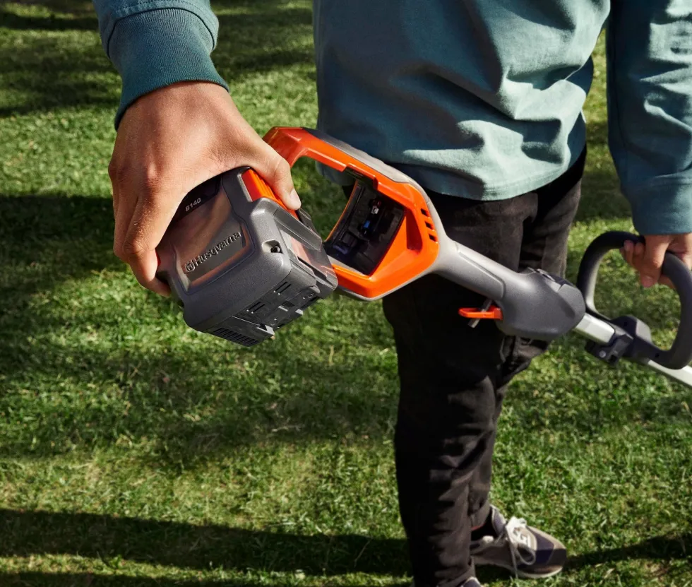 Husqvarna 215iL & 215iHD45 Häcksax/trimmerpaket