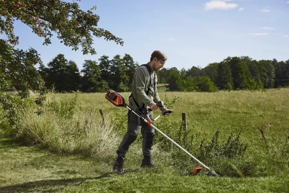 Husqvarna 325iR Batteriröjsåg