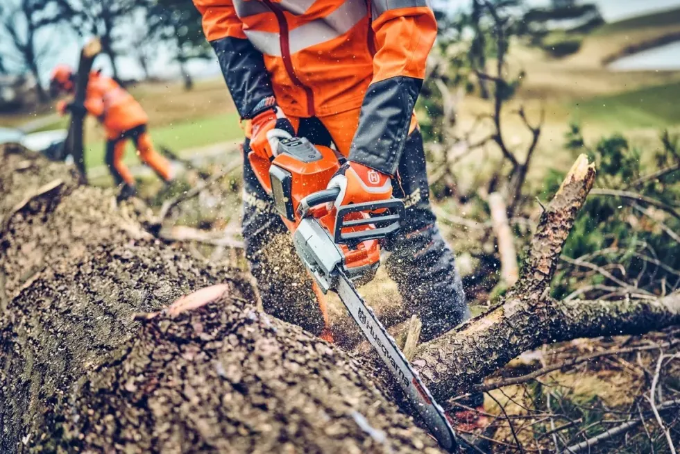Husqvarna 542i XPG Batterimotorsåg Paket med batteribox