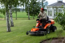 Husqvarna Åkgräsklippare Rider R 316TsX AWD inkl. 112cm klippdäck