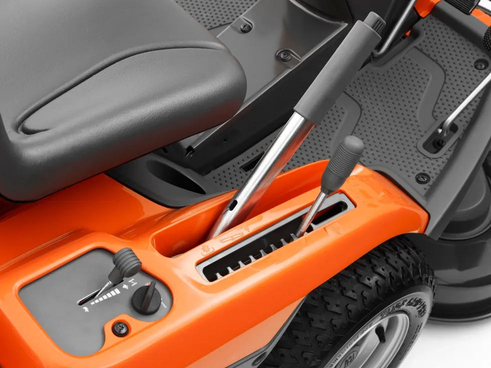 Husqvarna Åkgräsklippare Rider 214T