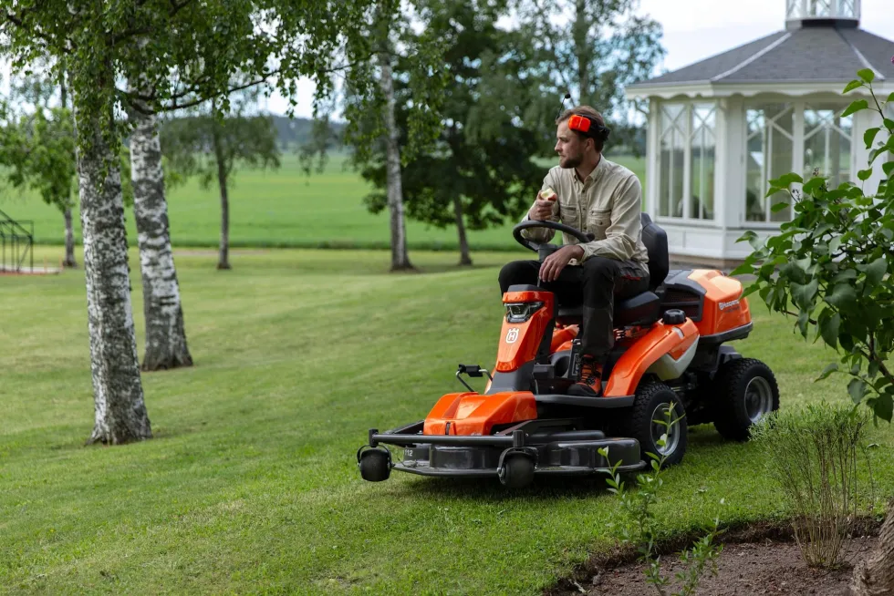 Husqvarna Åkgräsklippare Rider R 316TsX AWD