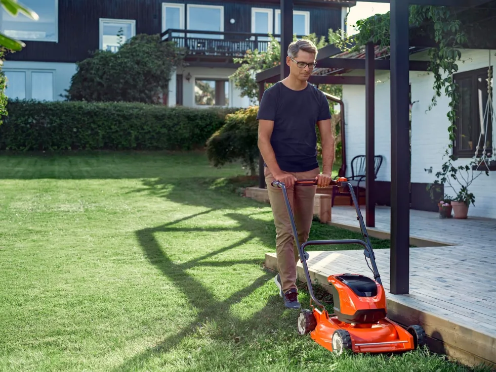 Husqvarna LB 146i Batterigräsklippare