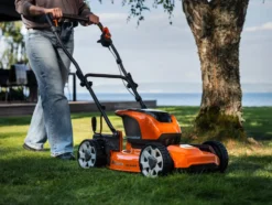 Husqvarna LB246iS Batterigräsklippare Utan batteri och laddare