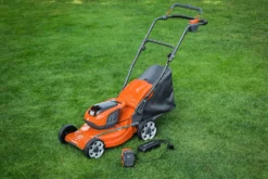 Husqvarna LC137i Batterigräsklippare