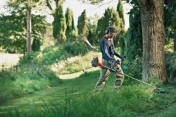 Husqvarna 122R Trimmer