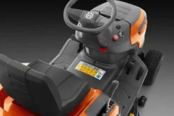 Husqvarna Trädgårdstraktor TC 114 med uppsamlare