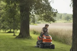Husqvarna Trädgårdstraktor TS 215T