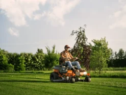 Husqvarna Z342iF Batteridriven Zero-Turn Åkgräsklippare