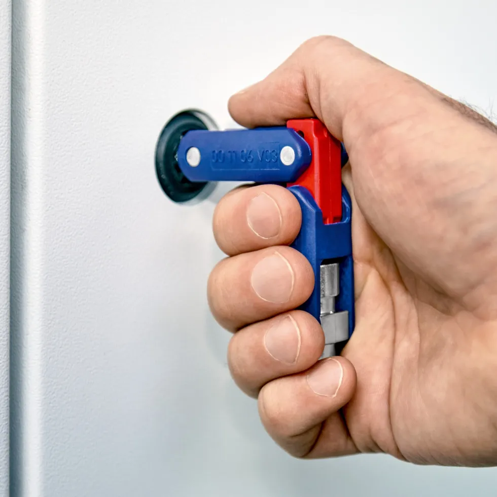 Knipex Dubbelledad vaktmästarnyckel
