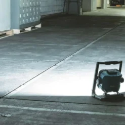 Makita Arbetsbelysning DEADML805 LED 18V/230V utan batteri & laddare