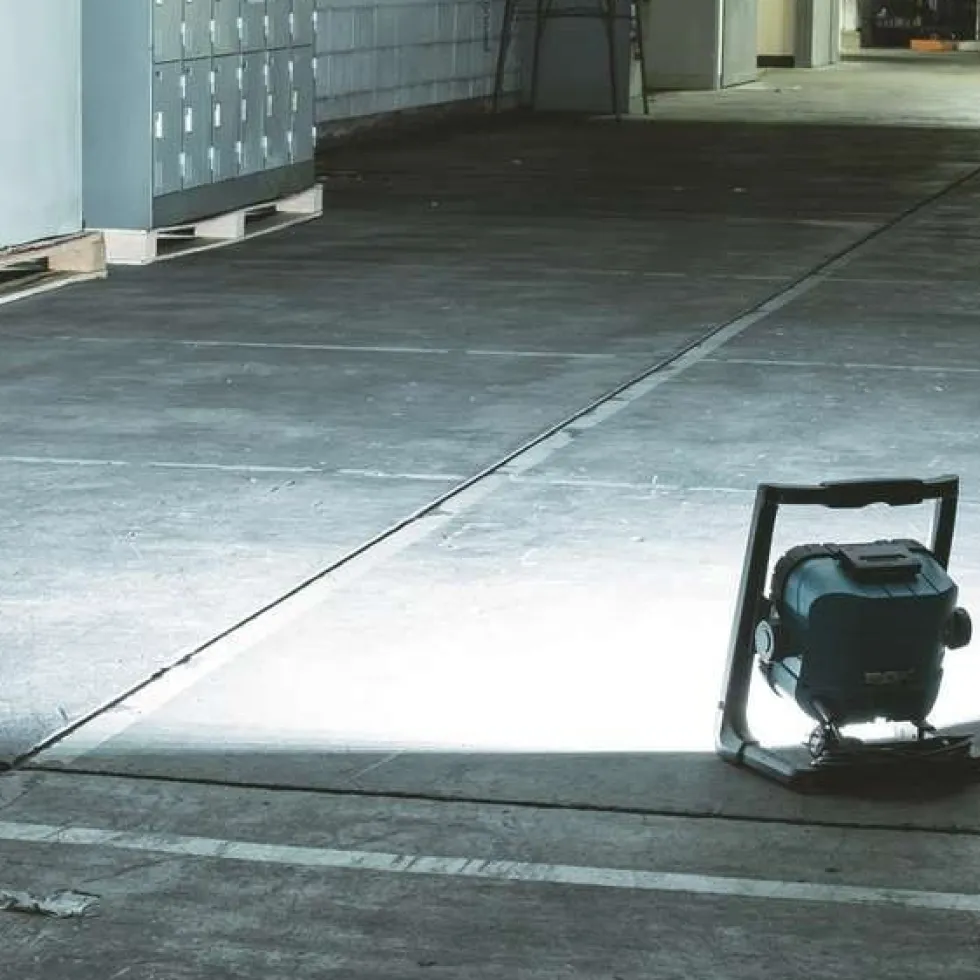 Makita Arbetsbelysning DEADML805 LED 18V/230V utan batteri & laddare