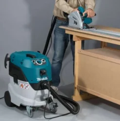 Makita Grovdammsugare våt- & torrsug VC4210M