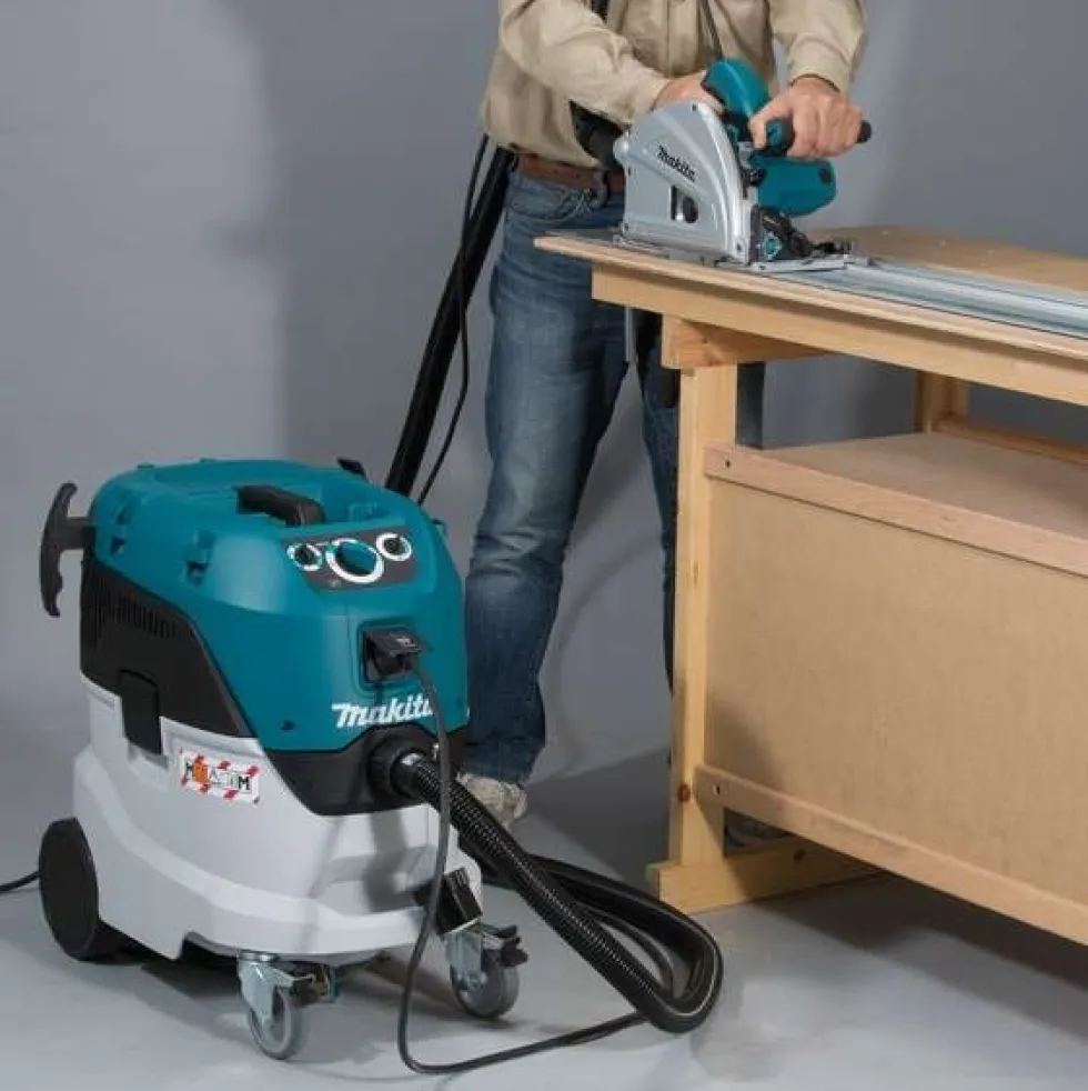 Makita Grovdammsugare våt- & torrsug VC4210M