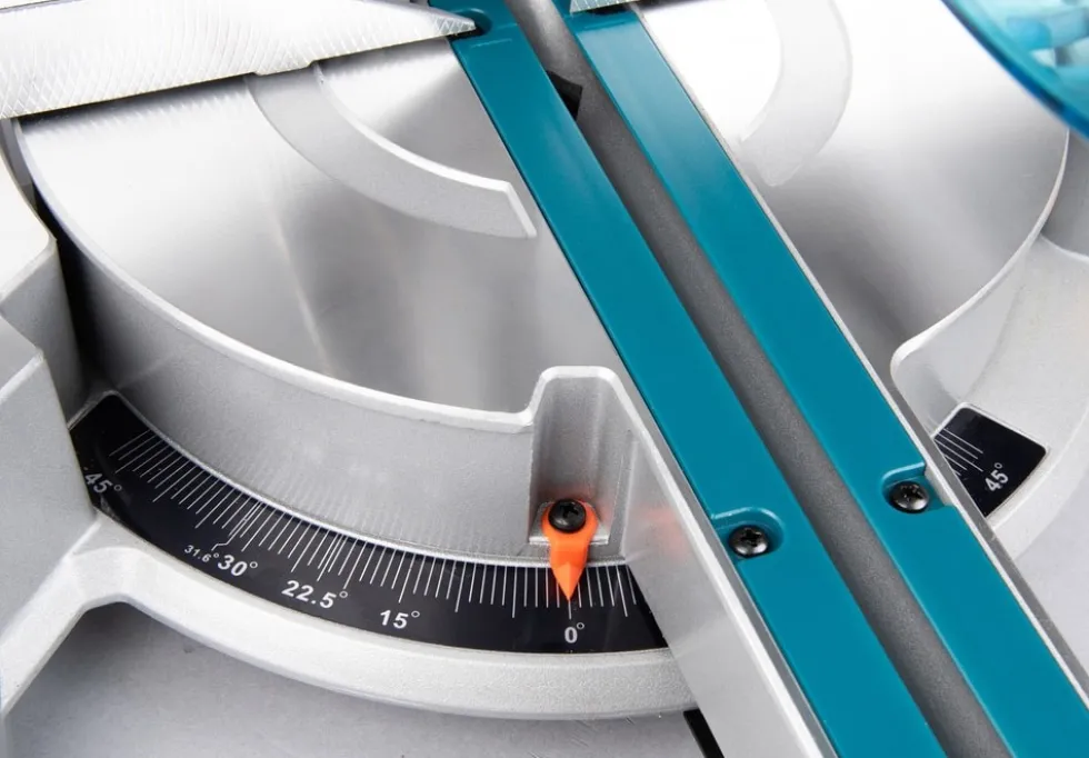Makita Kap- och gersåg LS0816F 216mm